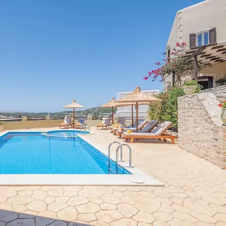 别墅 Dafni Villa, A Blissful Retreat With 40m2 Pool, By Thinkvilla Perama (Crete)